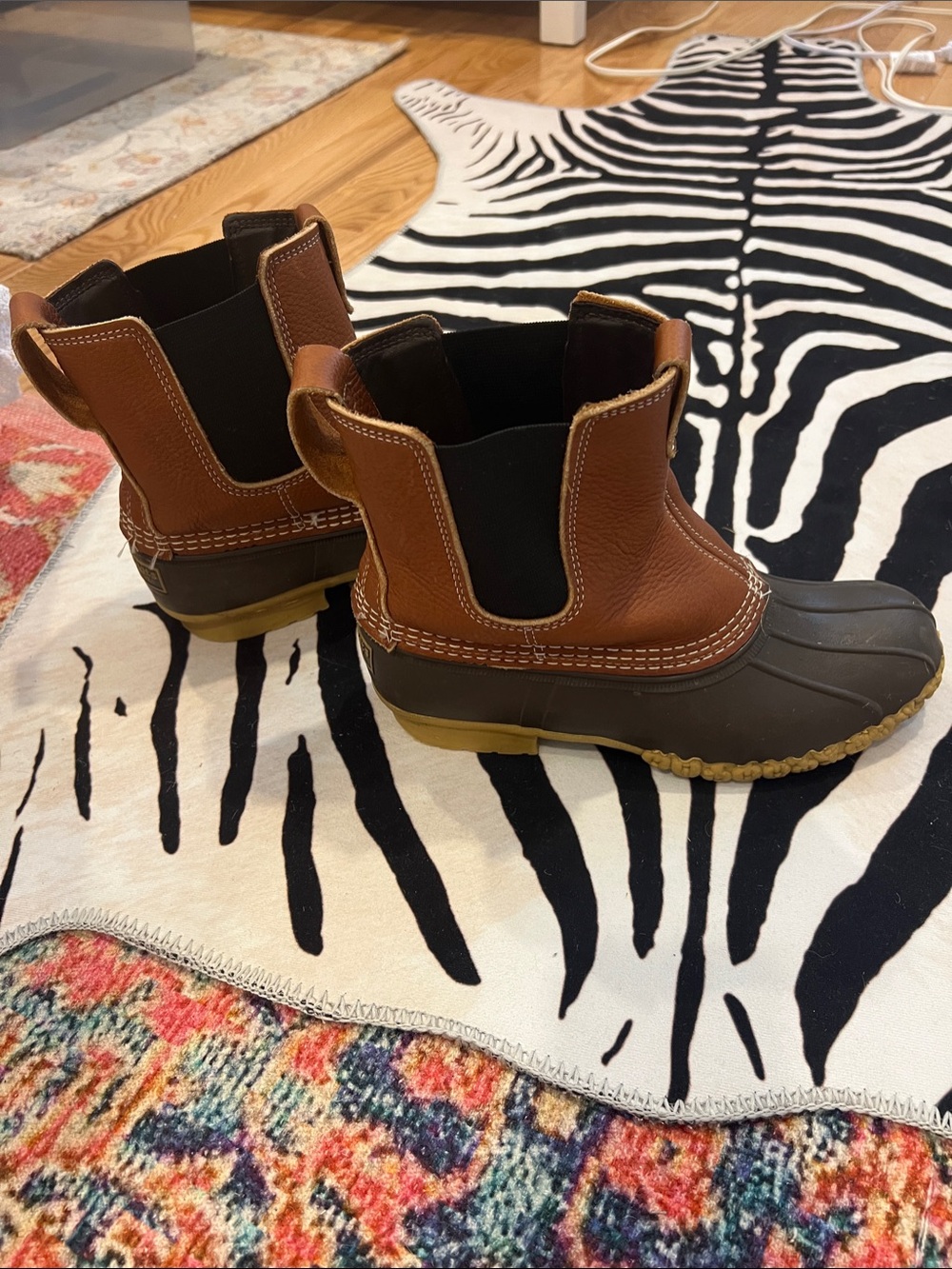 L.L. Bean Women’s Bean Boot, 6.5”Chelsea size 9